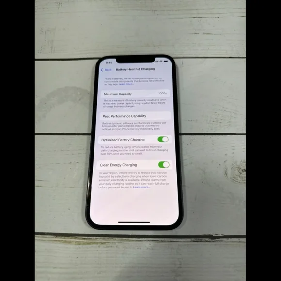 Apple iPhone 12 - Black